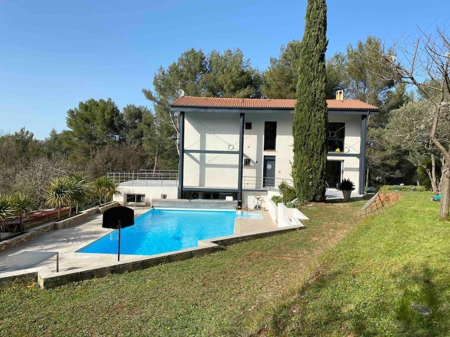 Appartement 2-4 Pers. Piscine, Entre Aix Et Cassis La Destrousse Exterior foto